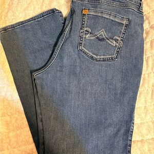 Wrangler women’s Aura Blue Denim Jeans sz16 x 34